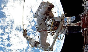 Introduction to Aerospace Engineering: Astronautics and Human Spaceflight